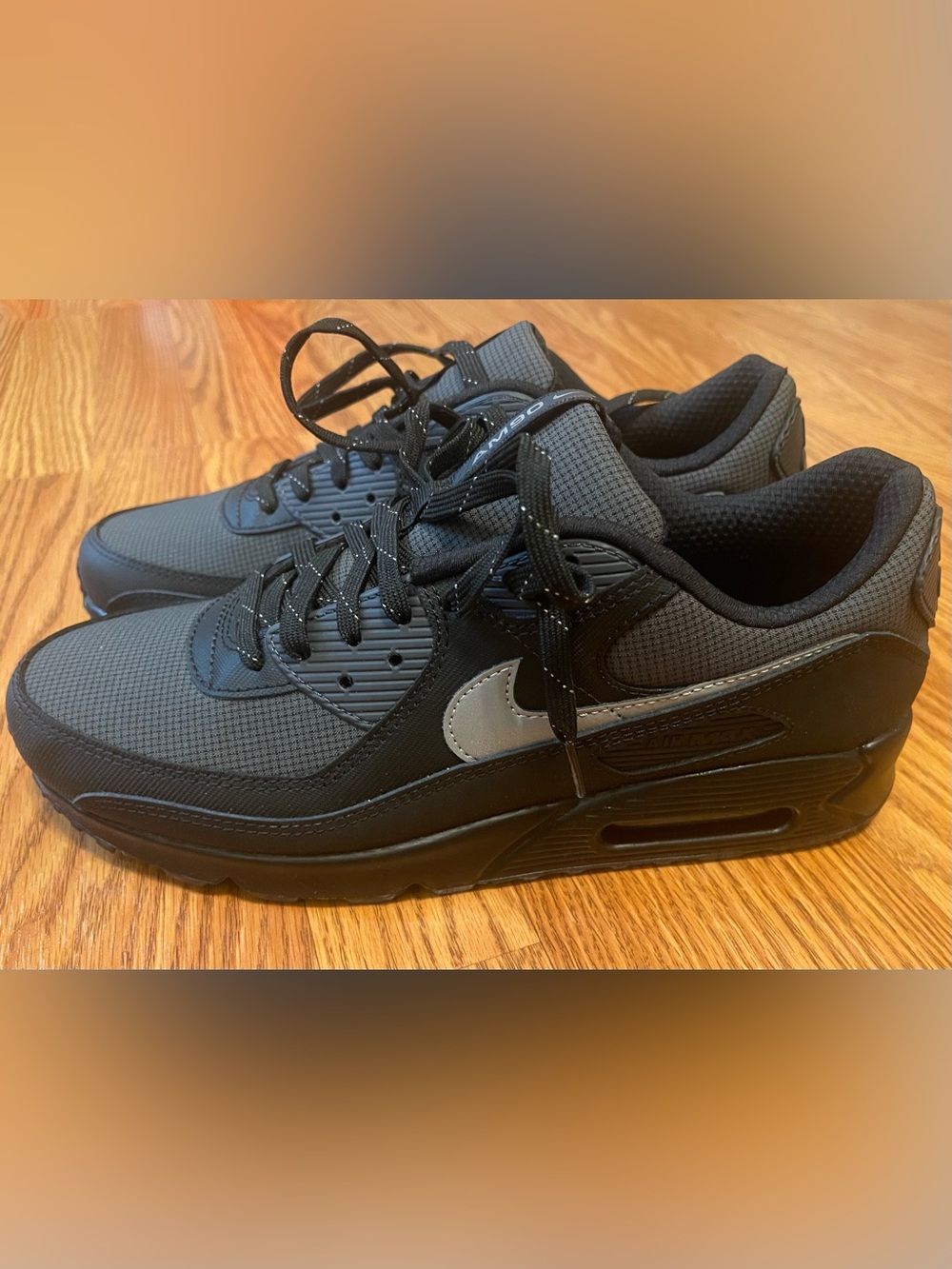 Brand New Nike Air Max 90 - Size 11